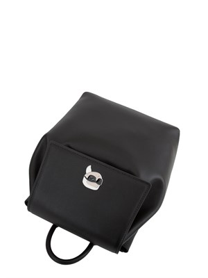 K.LAGERFELD Zaino nero in ecopelle Karl Lagerfeld con patta logata in DONNA