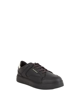 Sneaker uomo Emporio Armani in pelle in UOMO