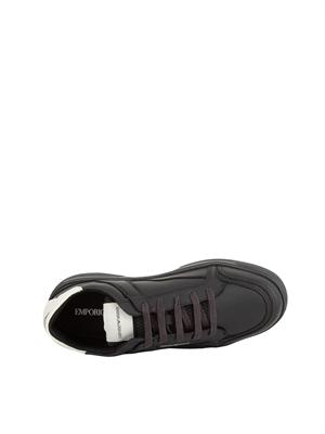 Sneaker uomo Emporio Armani in pelle in UOMO
