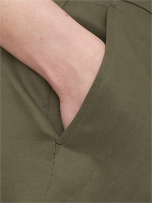 Shorts Nenette in misto lino verde in DONNA