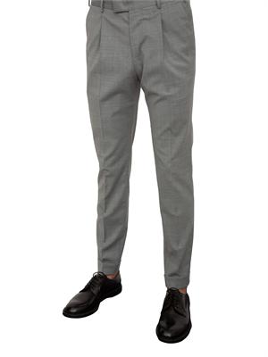 Pantaloni uomo PT Torino in gabardina di cotone grigio con linea carrot in UOMO