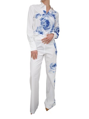 Camicia bianca Blugirl in popeline con stampa a rose blu in DONNA