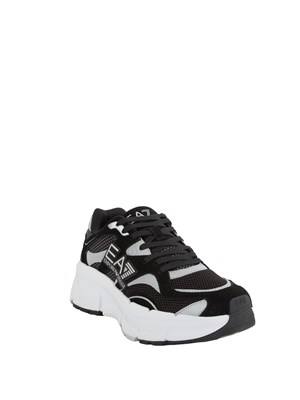 EA7 EMPORIO ARMANI Sneaker nere Emporio Armani in suede e tessuto tecnico in UOMO