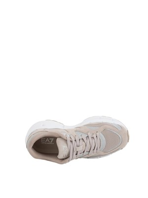 EA7 EMPORIO ARMANI Sneaker beige Emporio Armani in suede e tessuto tecnico in UOMO
