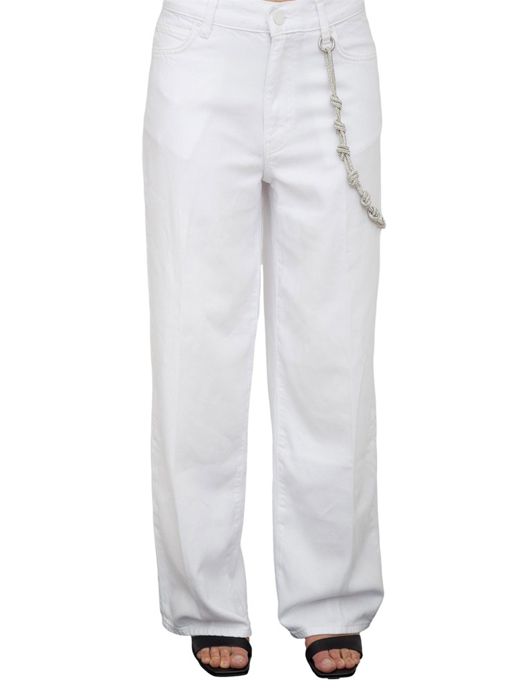 Pantaloni cinque tasche bianchi Pinko modello largo loose fit con catena gioiello