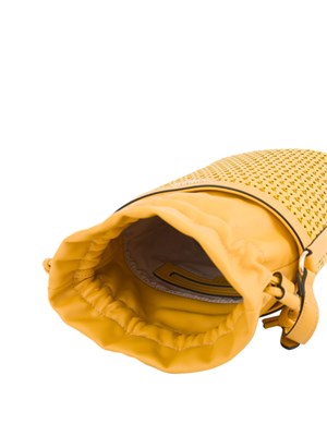 TWIN-SET Borsa secchiello gialla Twinset lavorazione intrecciata in DONNA