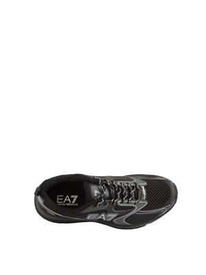 EA7 EMPORIO ARMANI Sneakers nere Emporio Armani uomo in UOMO