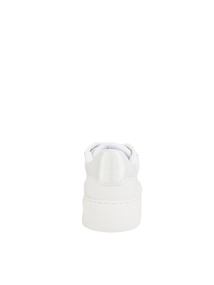 Sneakers bianche Liu Jo con logo rilievo tono su tono in DONNA