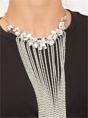 T-shirt nera Blugirl con collana di cristalli a frange in DONNA