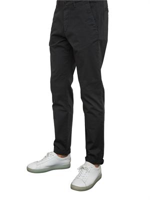 Pantalone chino Aiace Galassi in gabardina stretch
nero in UOMO