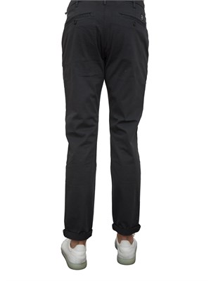Pantalone chino Aiace Galassi in gabardina stretch
nero in UOMO