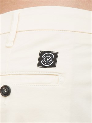 Pantalone chino Aiace Galassi in gabardina stretch avorio in UOMO