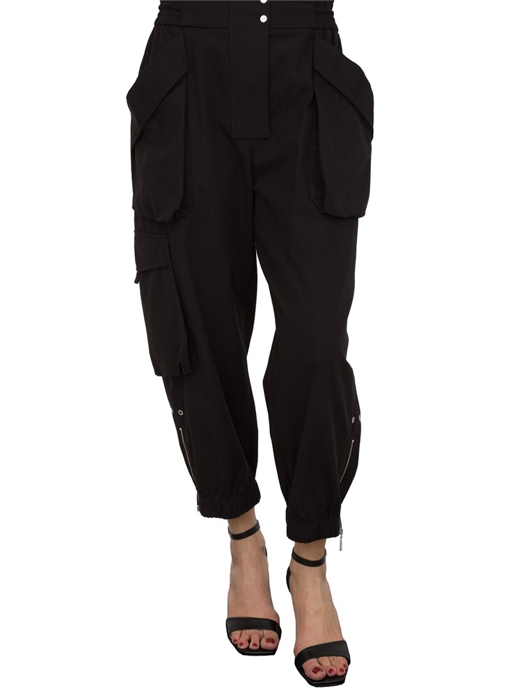 Pantalone nero Pinko modello cargo con maxi tasche