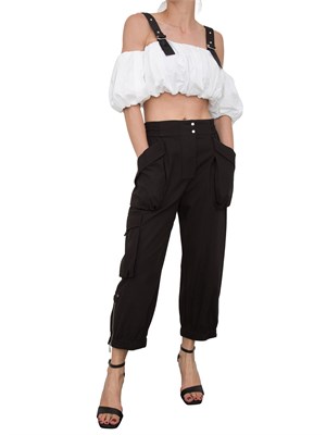 Pantalone nero Pinko modello cargo con maxi tasche in DONNA