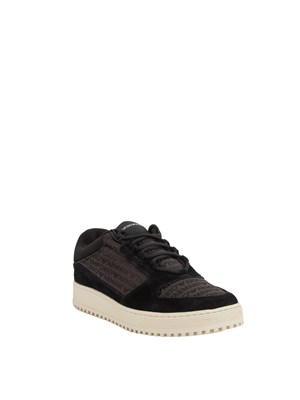 Sneaker uomo Emporio Armani in tessuto jacquard nero con logo lettering all over in UOMO