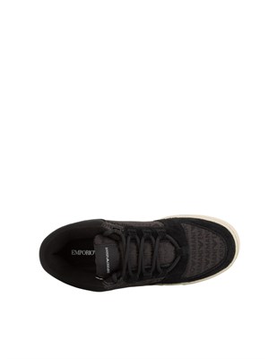 Sneaker uomo Emporio Armani in tessuto jacquard nero con logo lettering all over in UOMO