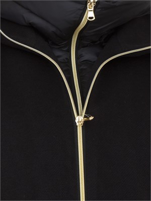 Cappotto imbottito Emme Marella in misto viscosa nero con pettorina e cappuccio staccabili in DONNA