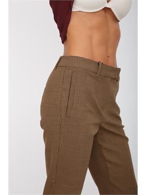 Pantalone chino Marella in misto lana stretch con micro pied de poule marrone in DONNA