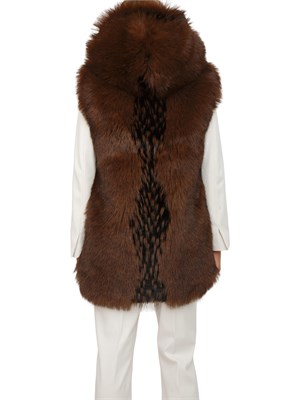 Pelliccia marrone ecologica Fracomina modello smanicato con cappuccio e zip centrale in DONNA