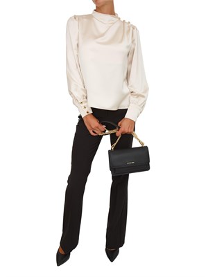 Blusa Fracomina in raso avorio e bottoni su spalla con maniche a sbuffo in DONNA
