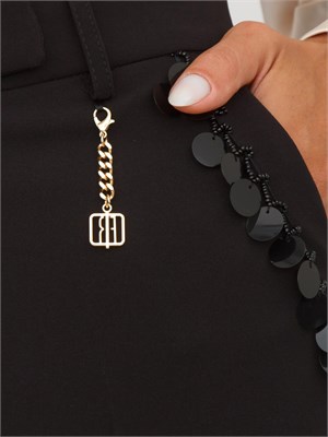 Pantalone bootcut Fracomina in jersey nero con paillettes sulle tasche in DONNA