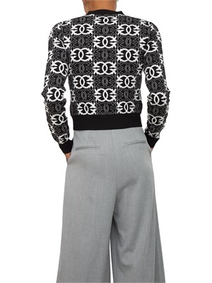 Maglia cropped Pinko in lana con fantasia logo all over nera e bianca in DONNA