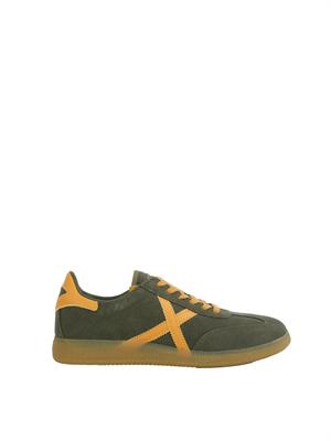 Sneakers Munich Barru 181 in pelle verde in UOMO