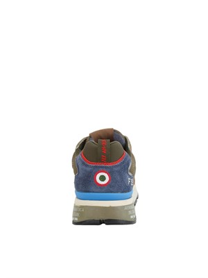 Sneakers uomo Aeronautica Militare in tessuto tecnico verde con inserti in suede in UOMO