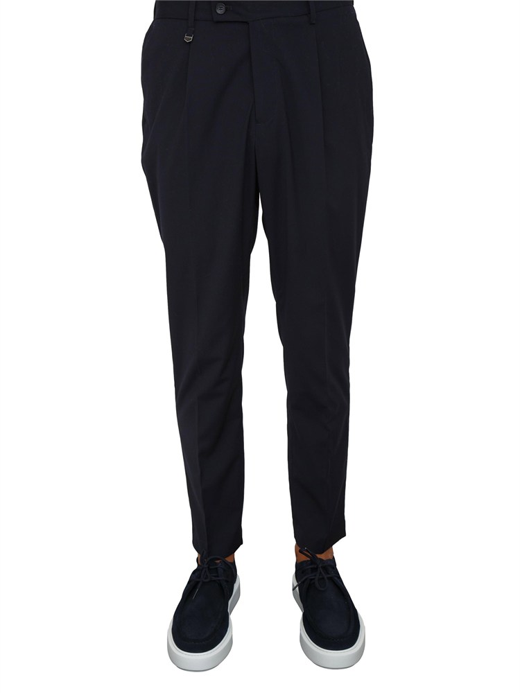 Pantaloni 
