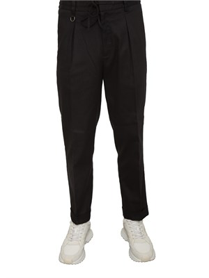 Pantalone chino Paolo Pecora in gabardina nera con coulisse in UOMO