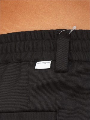 Pantalone chino Paolo Pecora in gabardina nera con coulisse in UOMO