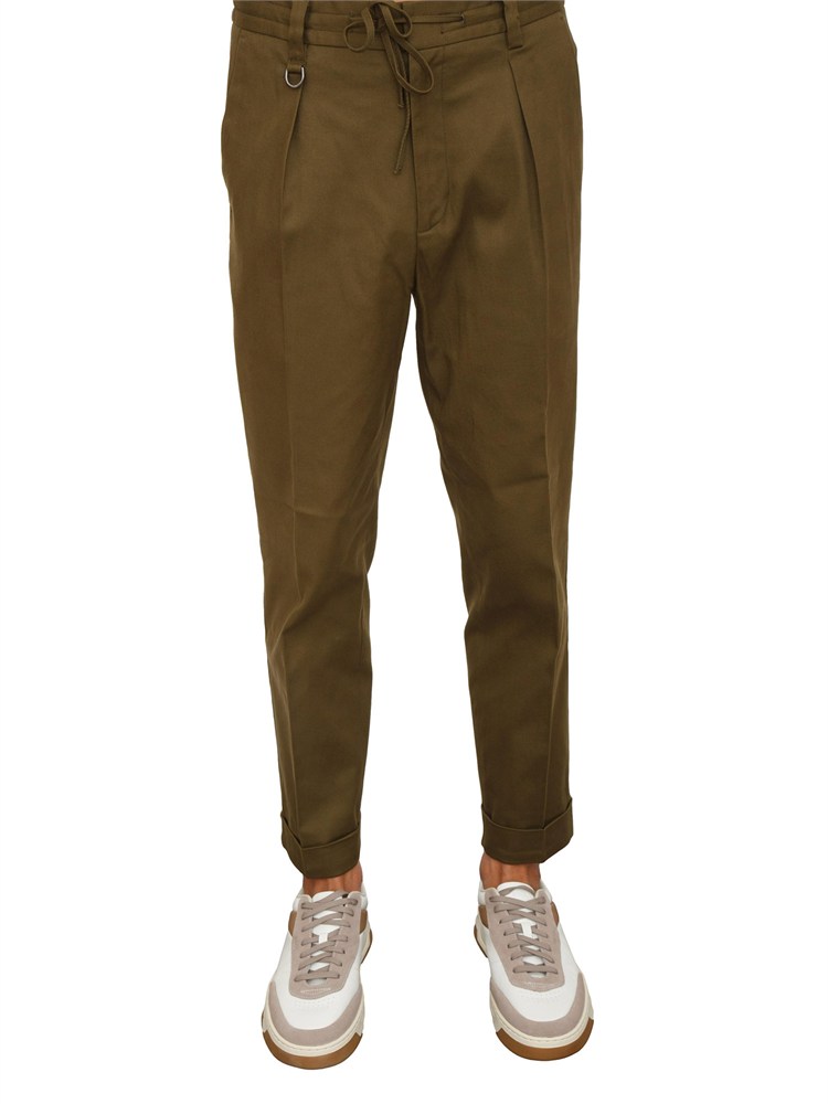 Pantalone chino Paolo Pecora in gabardina verde con coulisse