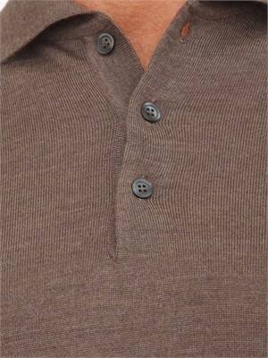 Polo maglia Aiace Galassi in lana fine taupe con chiusura tre bottoni in UOMO
