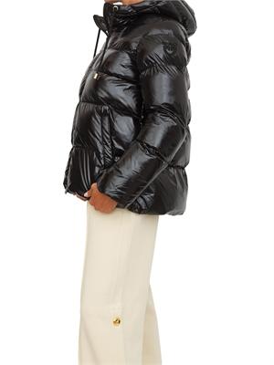 Piumino Pinko in crystal nylon lucido nero con cappuccio in DONNA