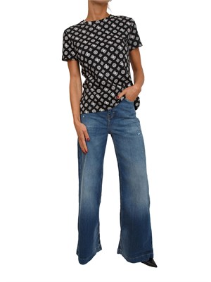 T-shirt Guess Jeans donna in cotone organico nero logo all over in DONNA