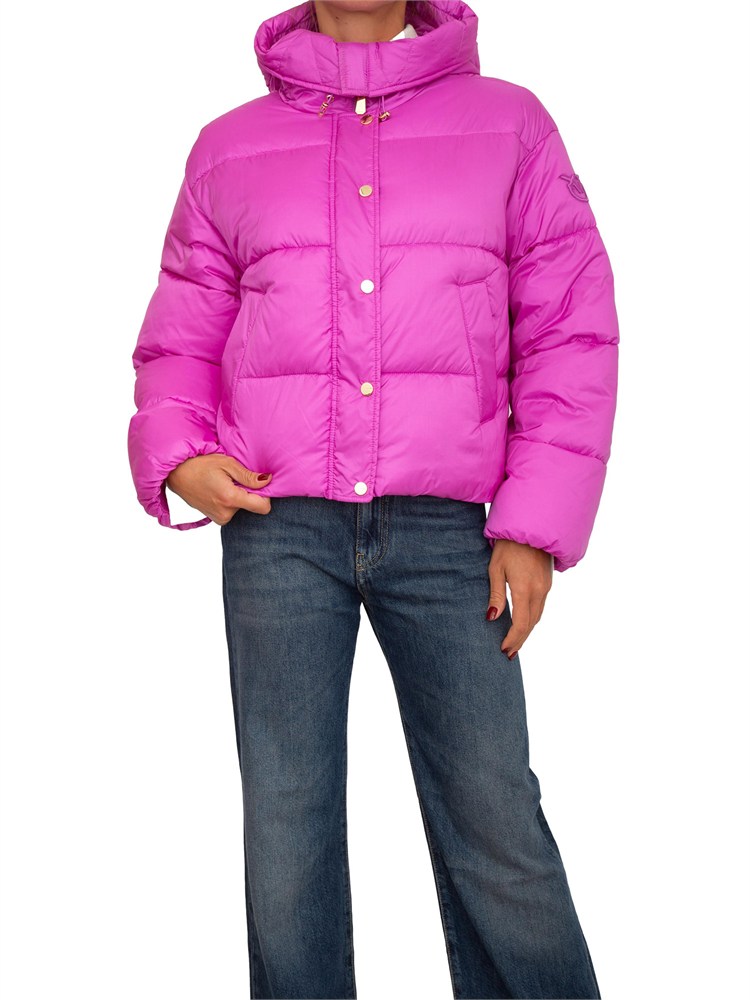 Piumino Pinko in tela tecnica semilucida fuxia con cappuccio