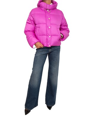 Piumino Pinko in tela tecnica semilucida fuxia con cappuccio in DONNA