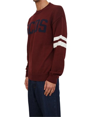 Maglia uomo GCDS in misto lana bordeaux e logo in UOMO