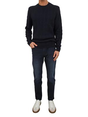 Jeans Boss uomo in pregiato denim blu effetto used in UOMO