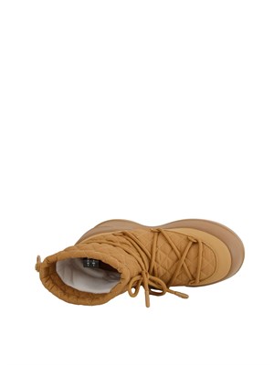 Stivali Mezzaluna Quilted Mid Moon Boot in tessuto cammello in DONNA