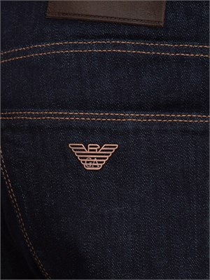 Jeans uomo Emporio Armani in cotone blu scuro in UOMO