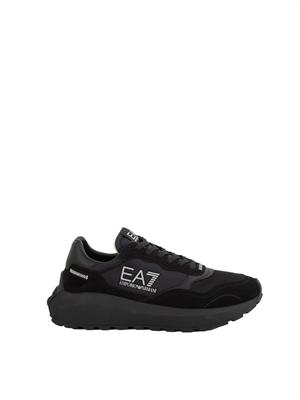 Sneakers uomo EA7 Emporio Armani in suede e tessuto nero in UOMO