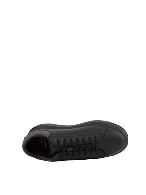 Sneakers uomo Armani Exchange in pelle nera in UOMO