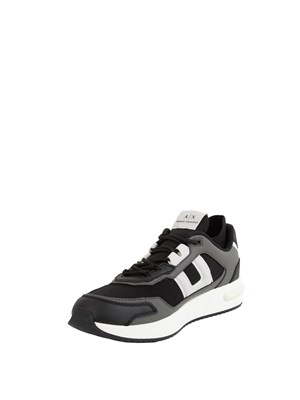 Sneakers uomo Armani Exchange in tessuto tecnico nero in UOMO