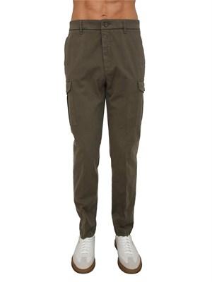 Pantalone Peserico uomo in gabardina di cotone verde in UOMO