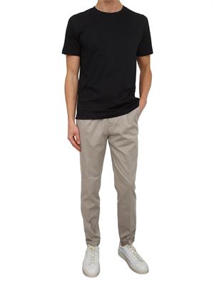 T-shirt nera uomo Aiace Galassi in pregiato cotone in UOMO