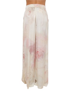 Pantaloni Blugirl in viscosa rosa con stampa rose in tono in DONNA