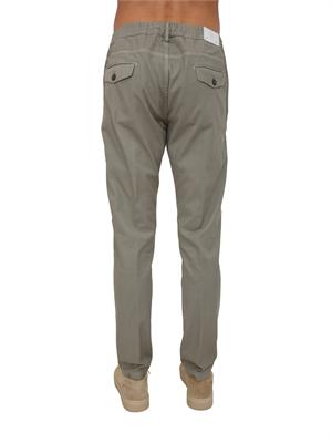 Pantaloni jogger Eleventy uomo in cotone verde in UOMO